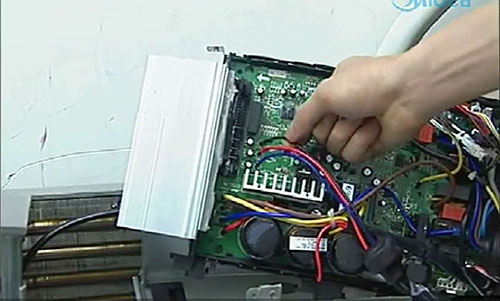 任城美的空调电话是多少